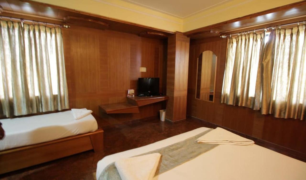 The Mahendra Hotels Mysore Exterior foto